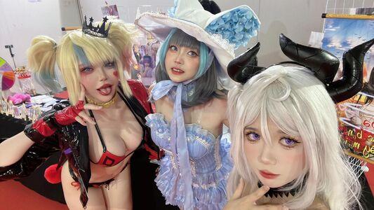 ZinieQ Cosplayer photo 117