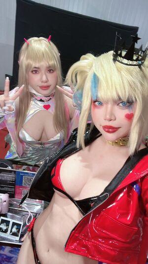 ZinieQ Cosplayer photo 121