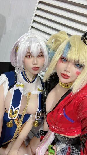 ZinieQ Cosplayer photo 122