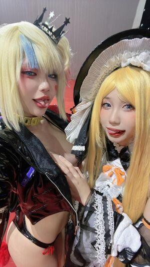 ZinieQ Cosplayer photo 126