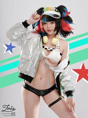 ZinieQ Cosplayer photo 146