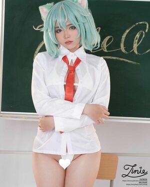 ZinieQ Cosplayer photo 174