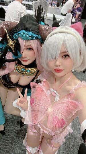 ZinieQ Cosplayer photo 250