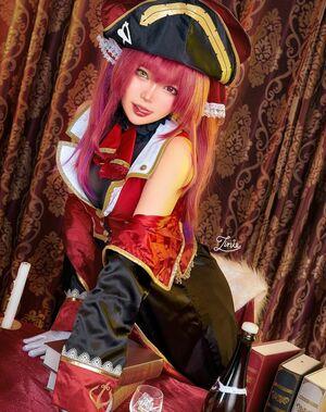 ZinieQ Cosplayer photo 256