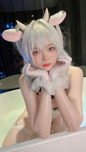 ZinieQ Cosplayer photo 274