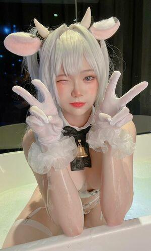 ZinieQ Cosplayer photo 289