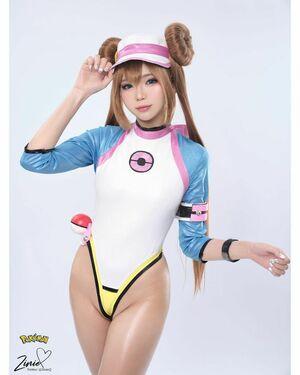 ZinieQ Cosplayer photo 319