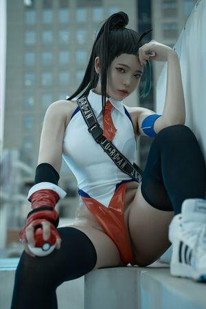 ZinieQ Cosplayer photo 322