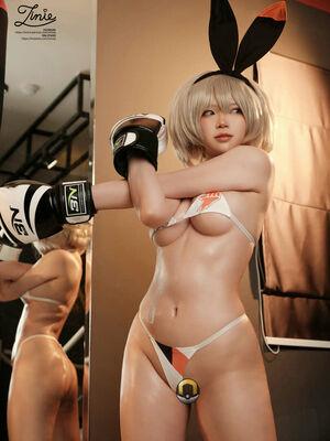 ZinieQ Cosplayer photo 330