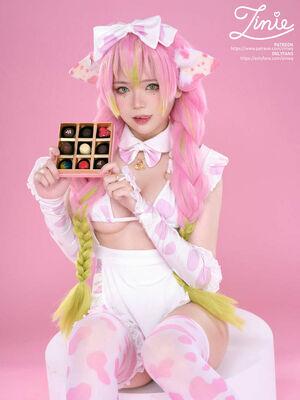 ZinieQ Cosplayer photo 342