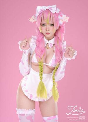 ZinieQ Cosplayer photo 343