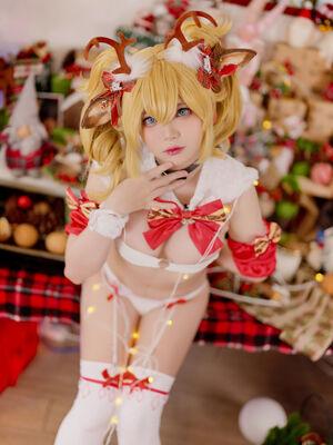 ZinieQ Cosplayer photo 460