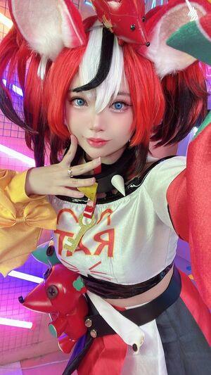 ZinieQ Cosplayer photo 468