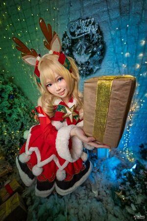 ZinieQ Cosplayer photo 472