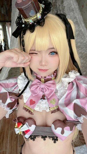 ZinieQ Cosplayer photo 481