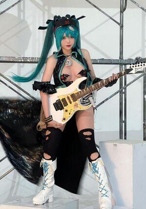 ZinieQ Cosplayer photo 507
