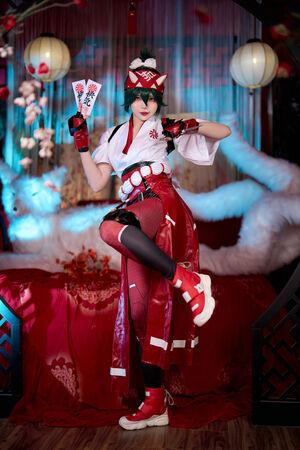 ZinieQ Cosplayer photo 530
