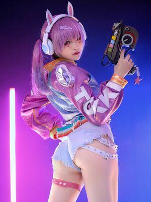 ZinieQ Cosplayer photo 555