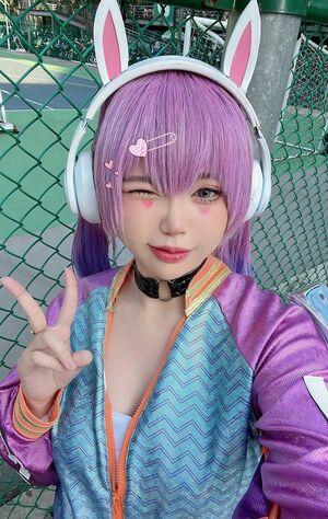ZinieQ Cosplayer photo 558