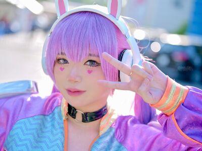 ZinieQ Cosplayer photo 563