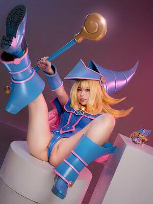 ZinieQ Cosplayer photo 568