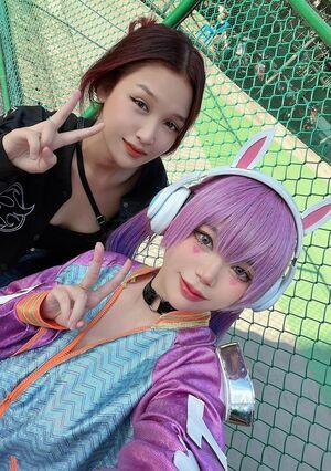 ZinieQ Cosplayer photo 573