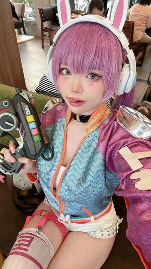 ZinieQ Cosplayer photo 574
