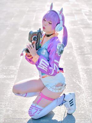 ZinieQ Cosplayer photo 576