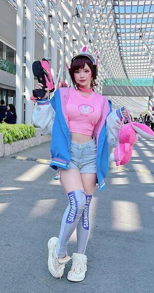 ZinieQ Cosplayer photo 604