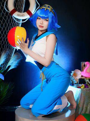 ZinieQ Cosplayer photo 701