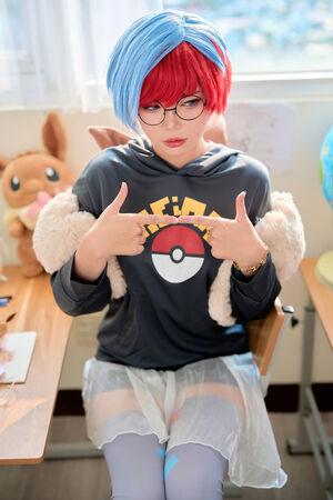 ZinieQ Cosplayer photo 712