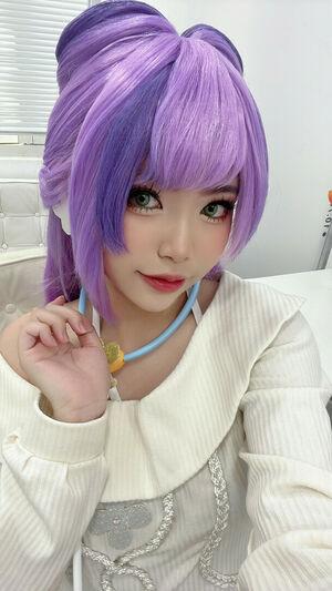 ZinieQ Cosplayer photo 768