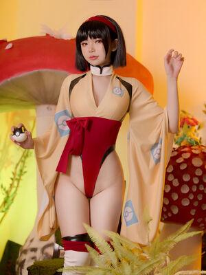 ZinieQ Cosplayer photo 790