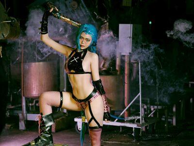 ZinieQ Cosplayer photo 812