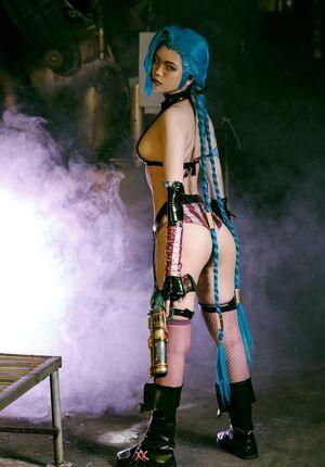 ZinieQ Cosplayer photo 844