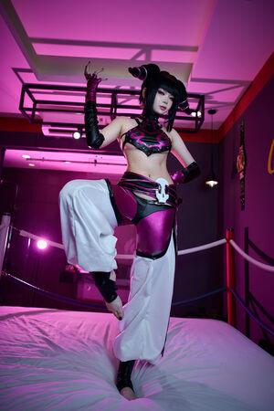 ZinieQ Cosplayer photo 870