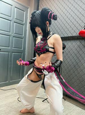 ZinieQ Cosplayer photo 872