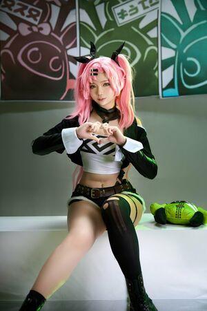 ZinieQ Cosplayer photo 895