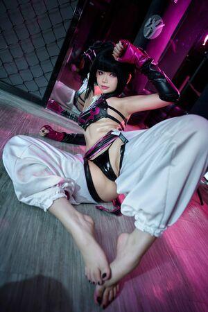 ZinieQ Cosplayer photo 899