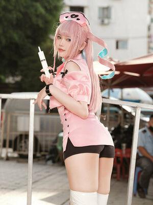 ZinieQ Cosplayer photo 919