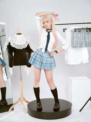 ZinieQ Cosplayer photo 955