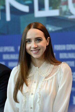Zoe Kazan photo 67